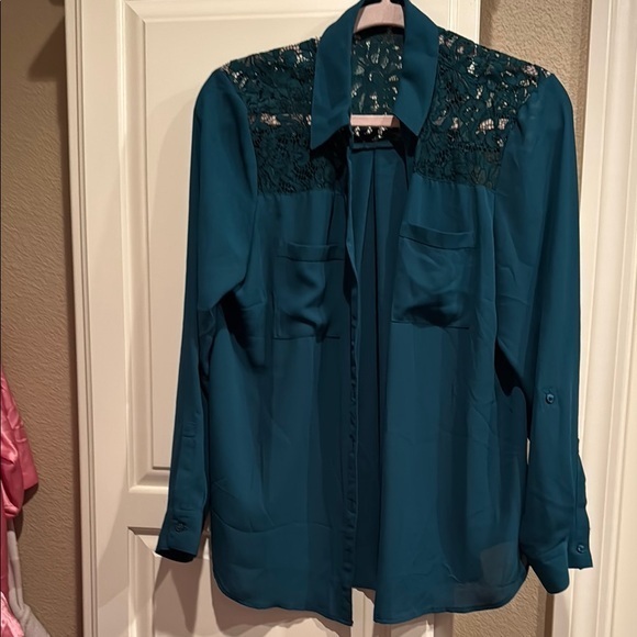 Roz & Ali Tops - Green Lace Accent Blouse